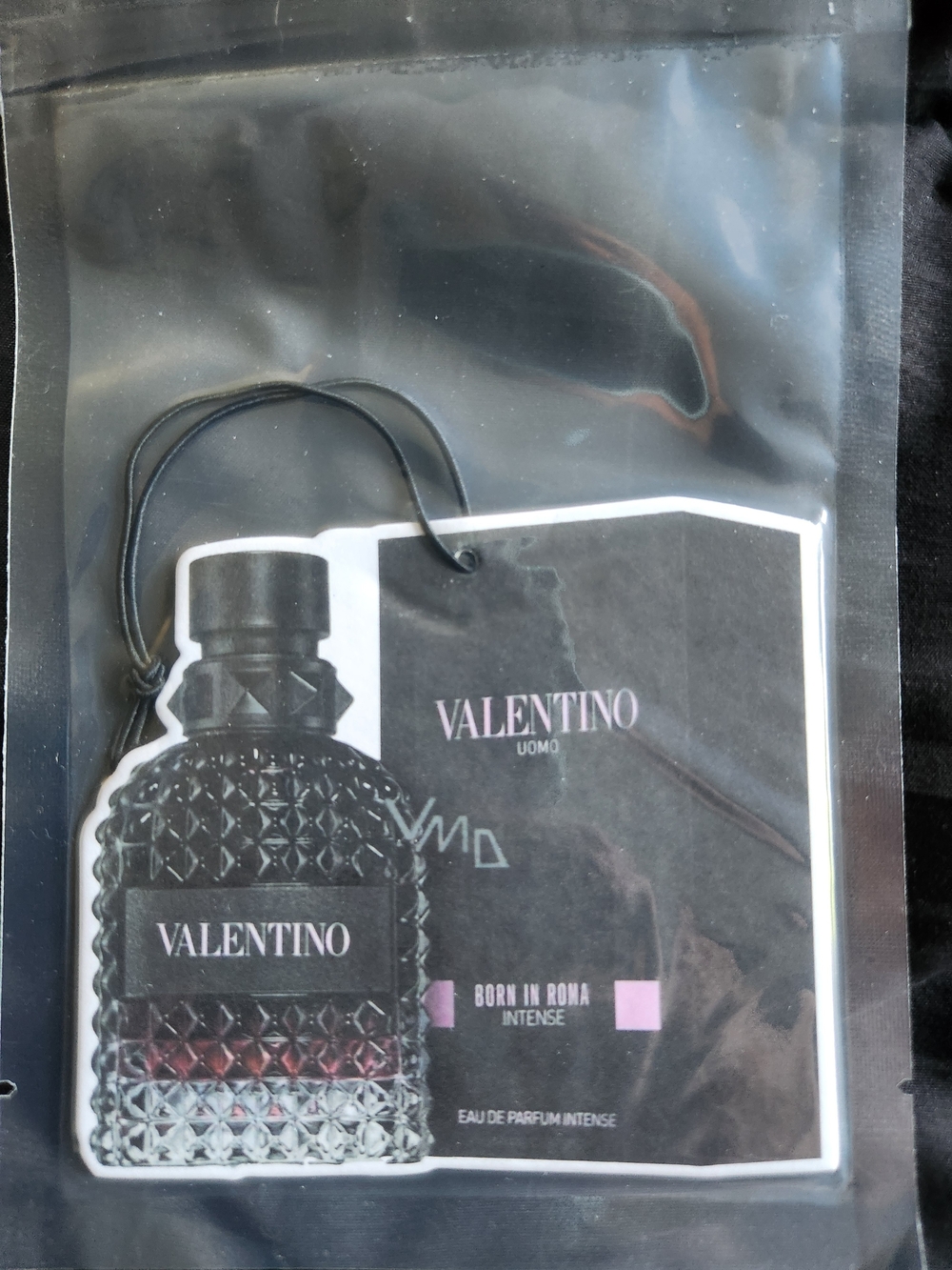 Valentino Uomo Born in Roma Intense Air Freshener - Black & Pink